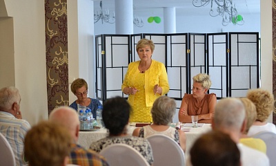 Elżbieta Lanc na spotkaniu z seniorami w Gostyninie